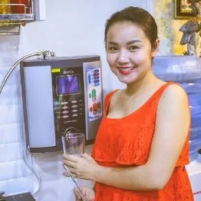 AMY LÊ ANH